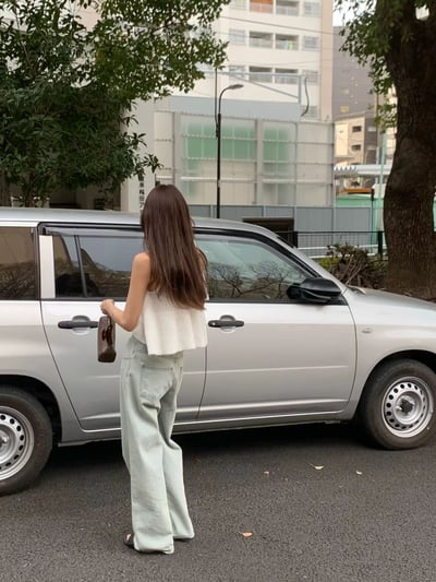 W5成團！《ounce》U領針織背心15