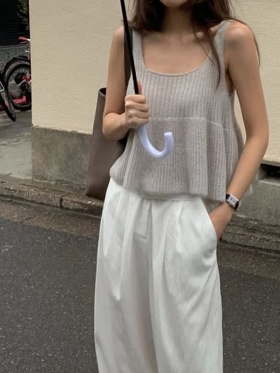 W5成團！《ounce》U領針織背心9