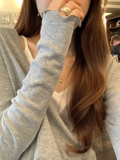 W8成團(已經要等10-14天)！《ounce》木耳邊下擺交叉上衣2