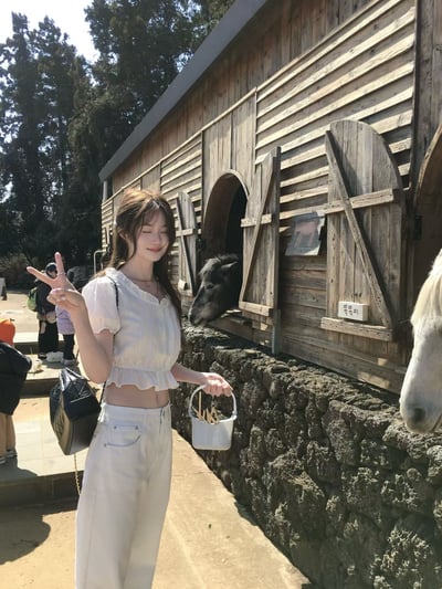 限時24小時早鳥價開團中！《蔬菜家》分尺寸短版花邊漂亮上衣3