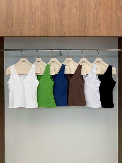 W7成團！《可愛甜美》寬帶V領背心7