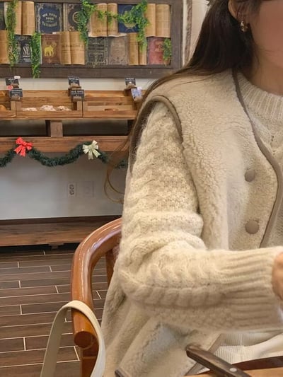 焦糖現貨！《不顯腫廠商》不對稱扣眼保暖背心11