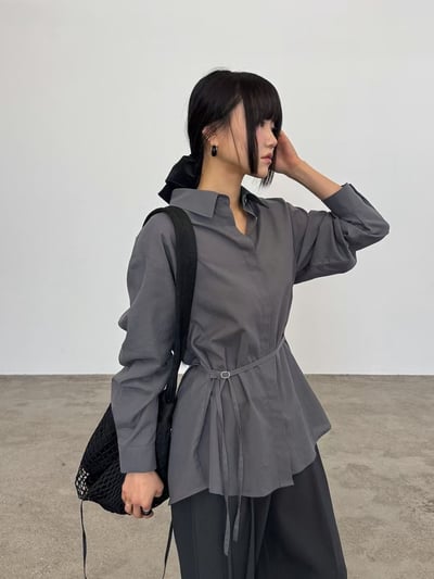 W5成團！《冷色調》超舒服腰身綁繩襯衫4