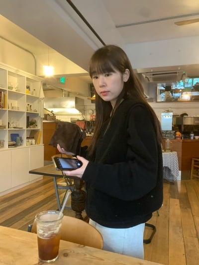 焦糖現貨！《不顯腫廠商》不對稱扣眼保暖背心18