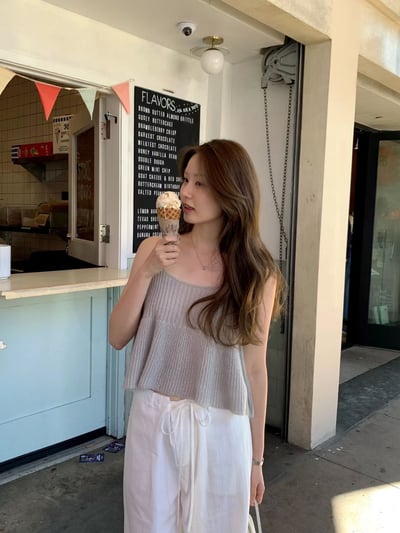 W5成團！《ounce》U領針織背心3