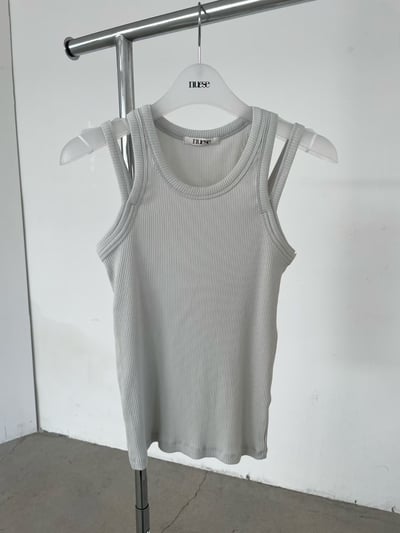 W7成團！《26春夏爆紅設計師》雙帶造型背心22