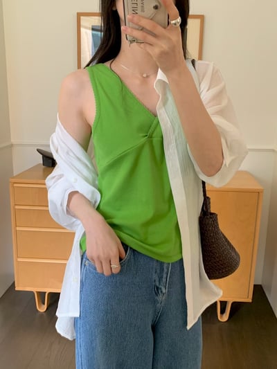 W7成團！《可愛甜美》寬帶V領背心5