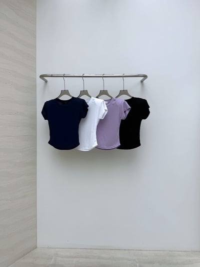 早鳥價開團中！《army보라해》插肩圓弧下擺短T3