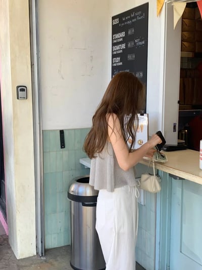 W5成團！《ounce》U領針織背心2