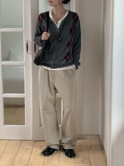 深藍現貨!《2025 trend》直式菱格紋針織外套17