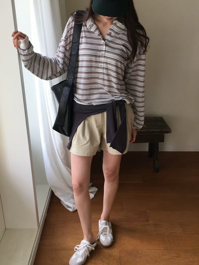 差一成團！《v家》超薄款條紋排扣罩衫25