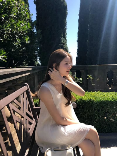 W5成團！《ounce》U neck仙女ops11