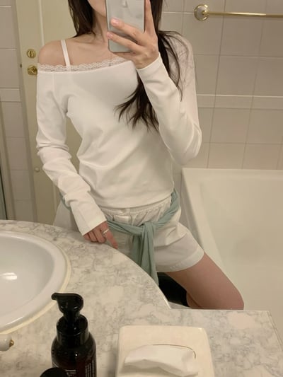 W6成團！《蔬菜家》蕾絲開肩上衣3