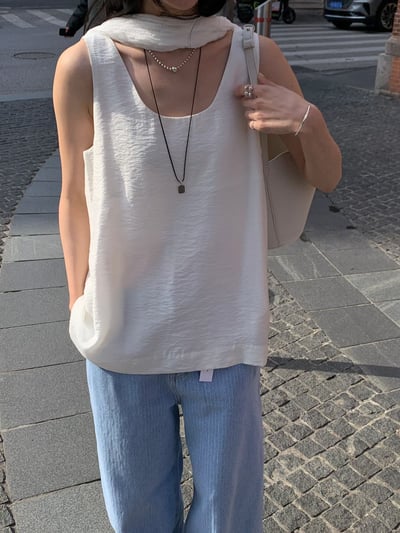 W8成團！《背心富翁》素色中長板寬肩帶ops2