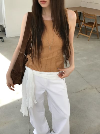 W7成團！《26春夏爆紅設計師》不規則直紋針織背心9