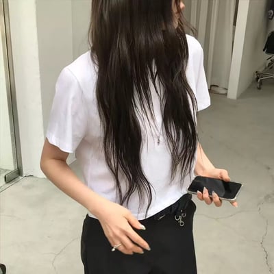 W7成團！只剩三色《26春夏爆紅設計師》寬鬆圓領tee3