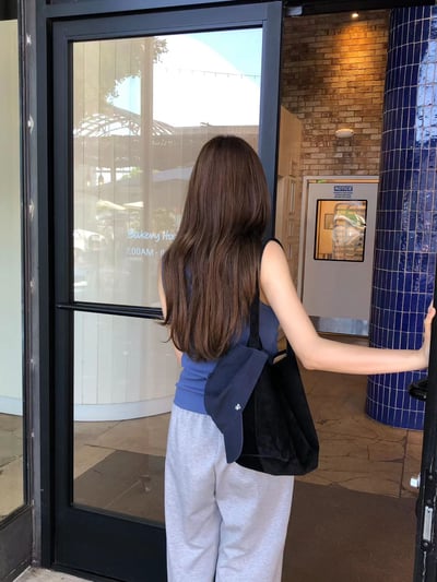 W6成團！《ounce》細直坑紋背心10