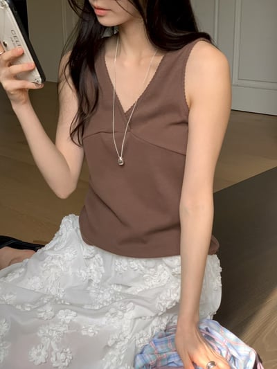 W7成團！《可愛甜美》寬帶V領背心9