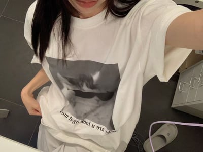 W7成團！《夏日T shirt》why r u looking at me? tee6