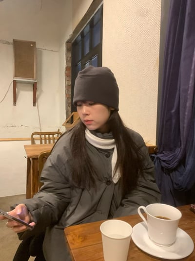 奶茶現貨！咖色特價預購！《簡約好看》帽子可拆羽絨外套18