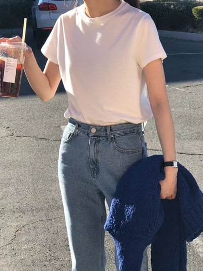 W7成團！《ounce》單色高圓領 soy T1