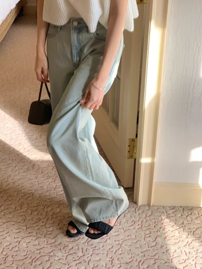 W8成團！《ounce》藍色鬚鬚裙搭配的美拖鞋3