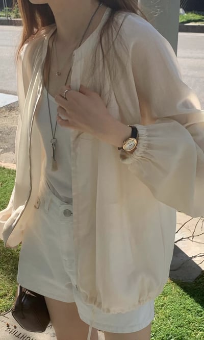 開團中早鳥價！《ounce》奶昔白杏拉鍊jumper3