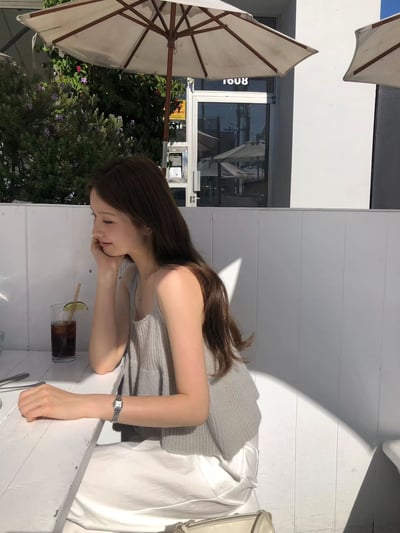 W5成團！《ounce》U領針織背心7