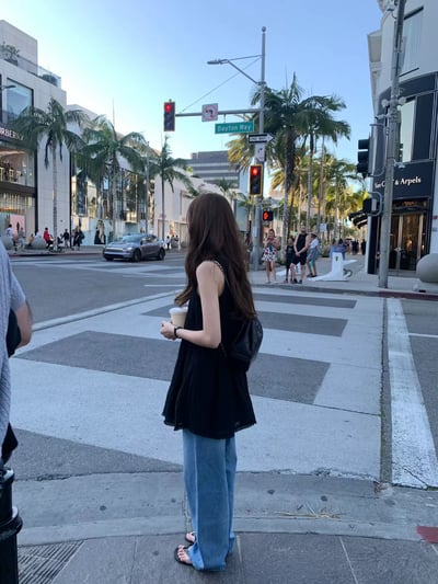 W5成團！《ounce》U neck仙女ops18