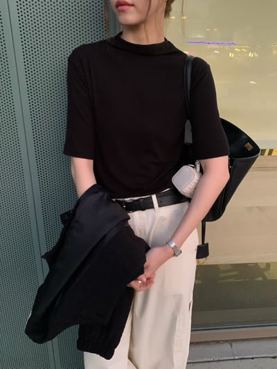 W7成團！《v家》微高領五分袖打底衣1