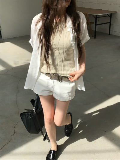 W7成團！《26春夏爆紅設計師》不規則直紋針織背心15