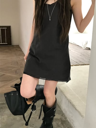 早鳥價開團中！《26春夏爆紅設計師》蕾絲疊穿感背心ops8