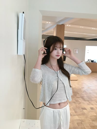 W6成團！《蔬菜家》直紋花邊背心+罩衫set(不可拆)6