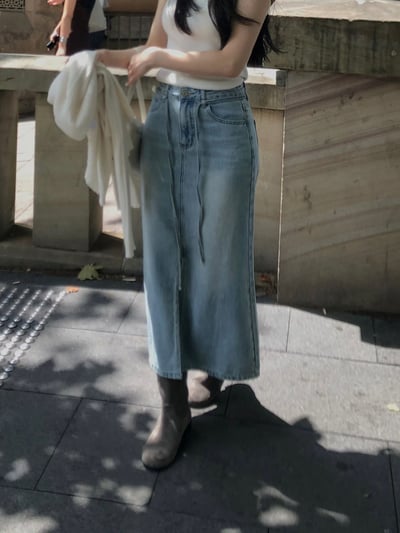 W5成團！《d家》愛心爆棚前開衩牛仔裙8