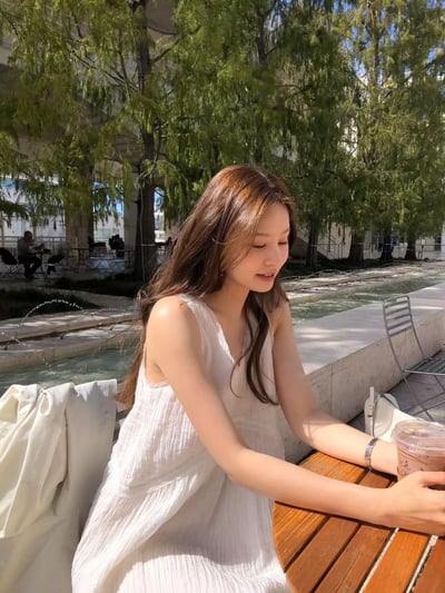 W5成團！《ounce》U neck仙女ops7