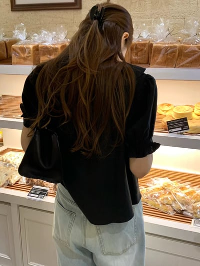 W6成團！《ounce》本周最推lace荷葉邊花苞袖襯衫9