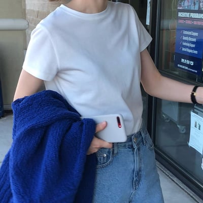 W7成團！《ounce》單色高圓領 soy T2