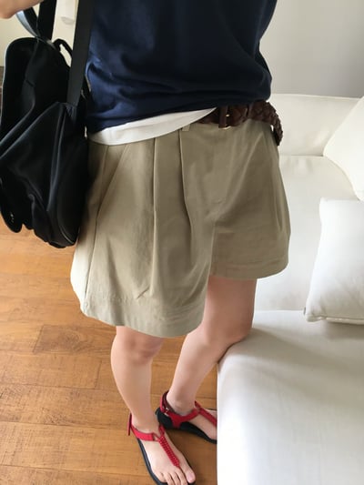 早鳥價開團中！《v家》顯瘦皺褶寬褲管短褲20