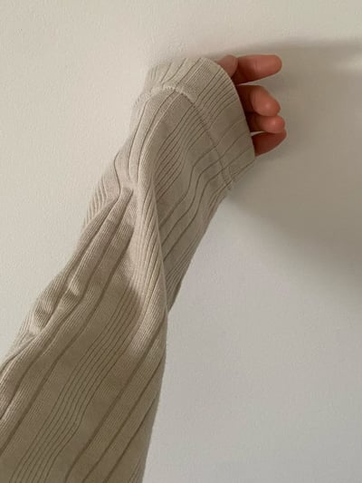 年前就成團！《故事家》立體直紋打底上衣9