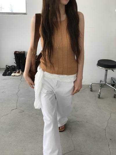 W7成團！《26春夏爆紅設計師》不規則直紋針織背心8