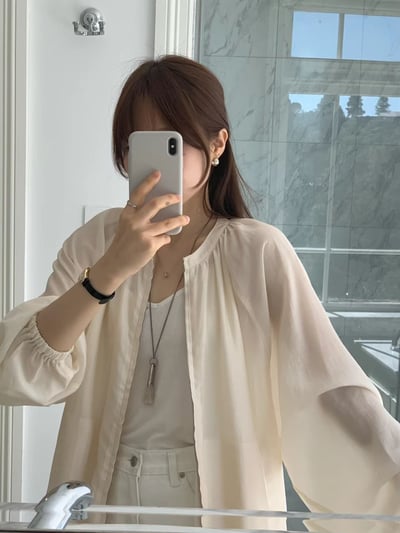 開團中早鳥價！《ounce》奶昔白杏拉鍊jumper10