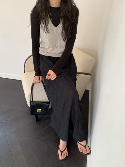 W7成團！《平價韓貨》拉繩決定裙型壓紋長裙6