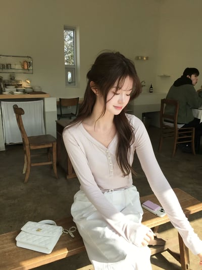 W6成團！《蔬菜家》花邊排扣打底衣3