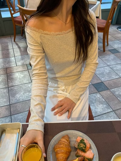 W6成團！《蔬菜家》蕾絲開肩上衣5