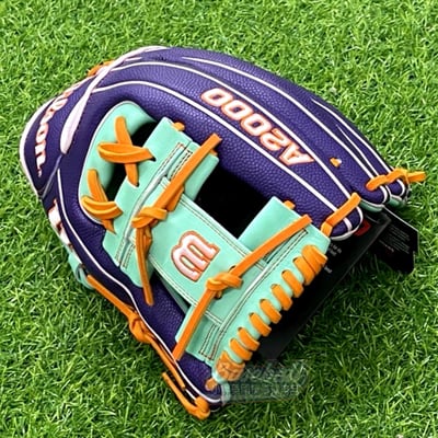 (小胖美國棒壘) 現貨 Wilson 月份限定款 1975  11.75" 內野手手套, 棒球 壘球 適用3