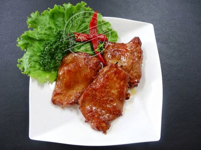 【熟食】岩烤腿肉排(一片只要$28)2
