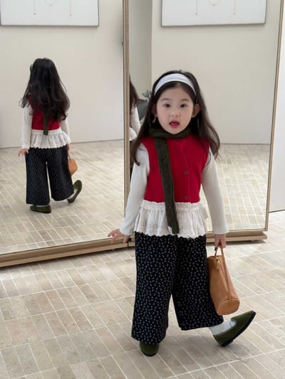 D1-023 復古蕾絲拼接針織馬甲套裝10