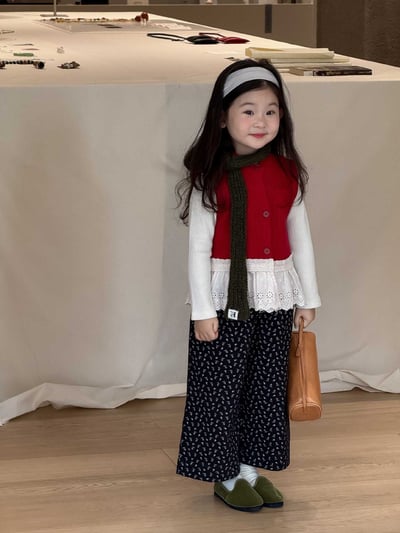 D1-023 復古蕾絲拼接針織馬甲套裝3