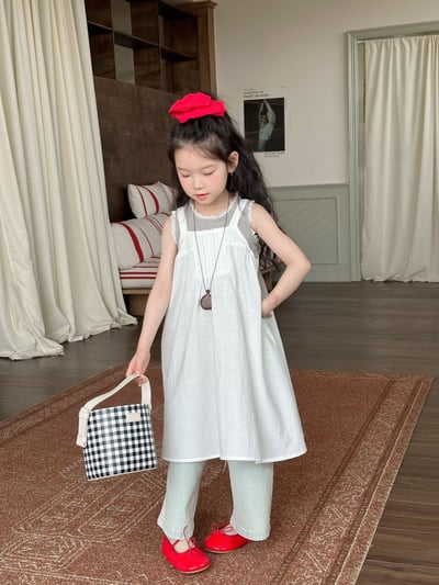 D1-018 韓版花邊蕾絲背心+白色吊帶棉布裙7