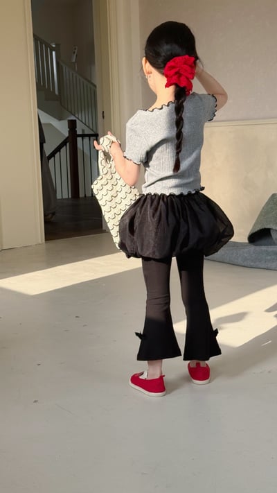 D1-013 韓版蝴蝶結短袖上衣淑女短袖灰色上衣+黑色裙褲7